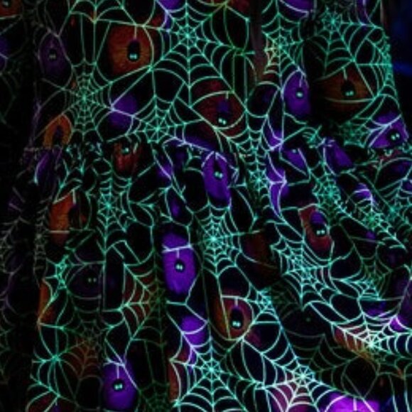 GOMEZ GLOW-IN-THE-DARK WOMEN'S LOUNGE SET-  SZ Sold out online! - Picture 7 of 7